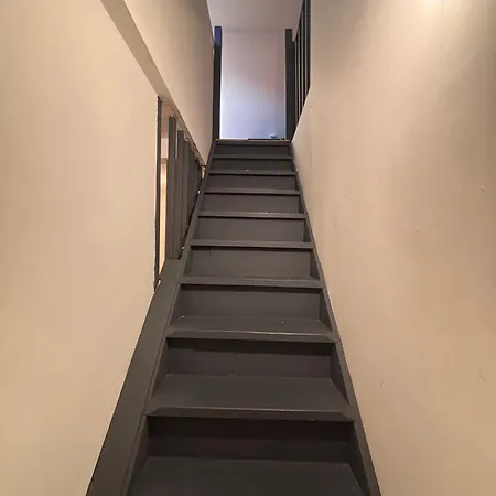بيت للعطل La Maison Penchee *