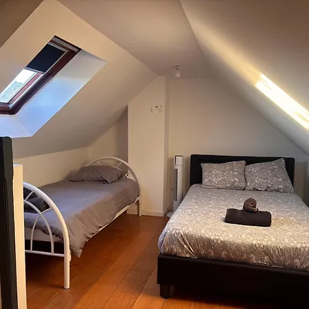 بيت للعطل La Maison Penchee