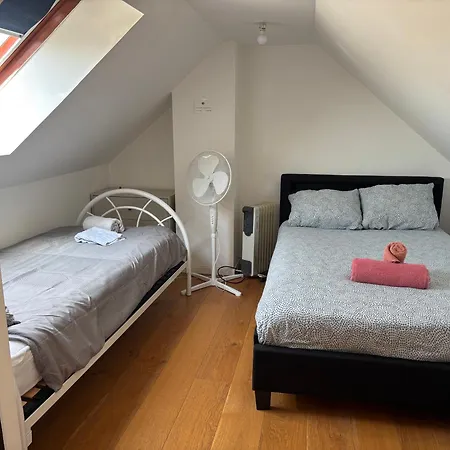 La Maison Penchee بيت للعطل روسني سو بوا
