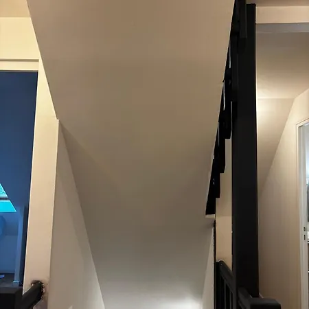 La Maison Penchee بيت للعطل *