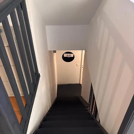 بيت للعطل La Maison Penchee روسني سو بوا