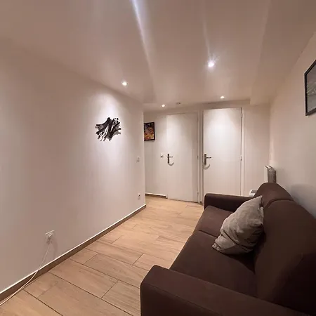La Maison Penchee بيت للعطل *